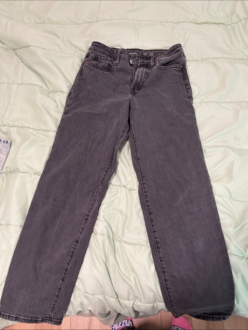 Old Navy Charcoal Straight-Leg Women’s Jeans
